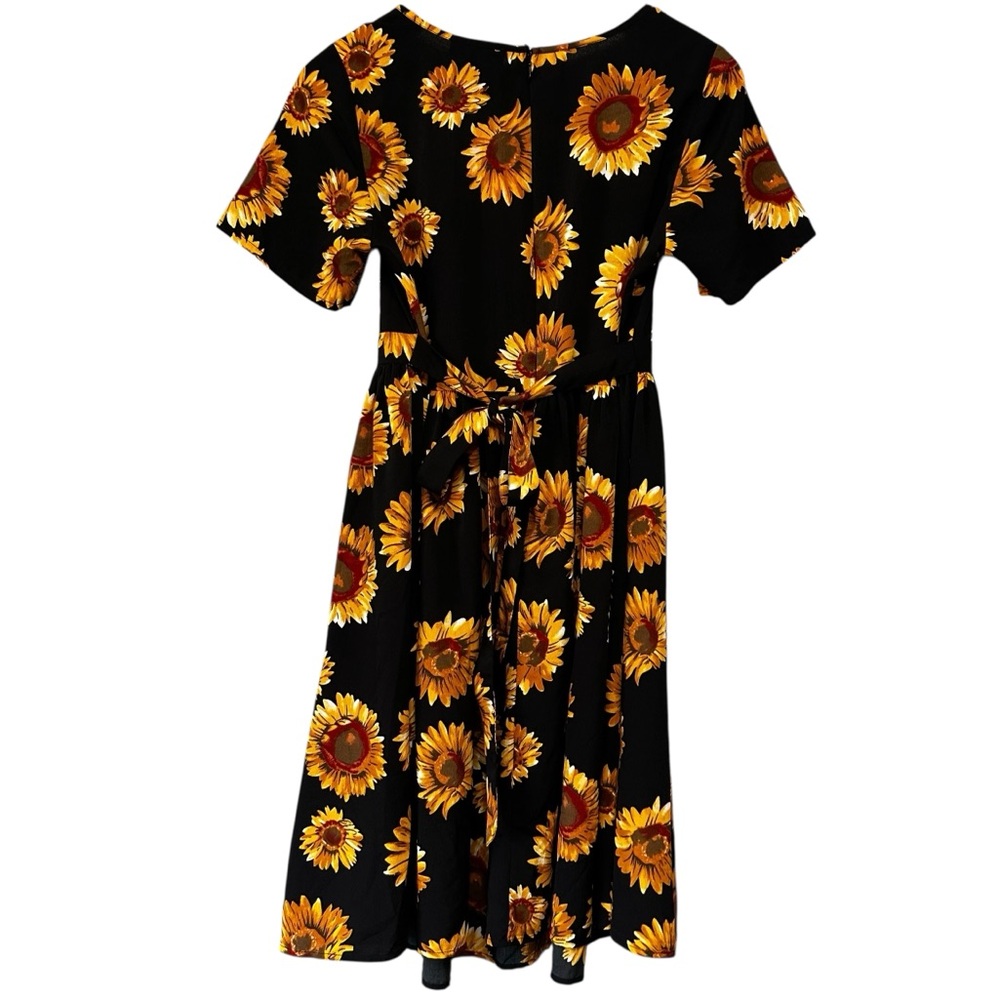 ASOS Maternity Black Sunflower Mini Dress - Picture 3 of 10